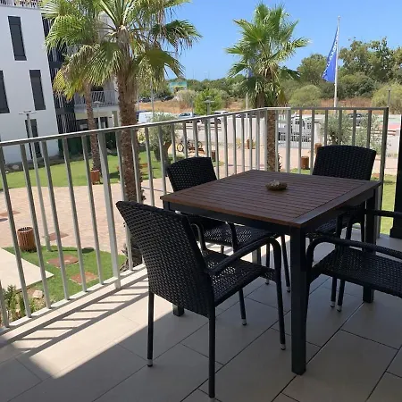 Apartamento Primera Linea De Playa Con Piscina * Rota
