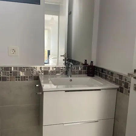 Apartamento Primera Linea De Playa Con Piscina Apartamento
