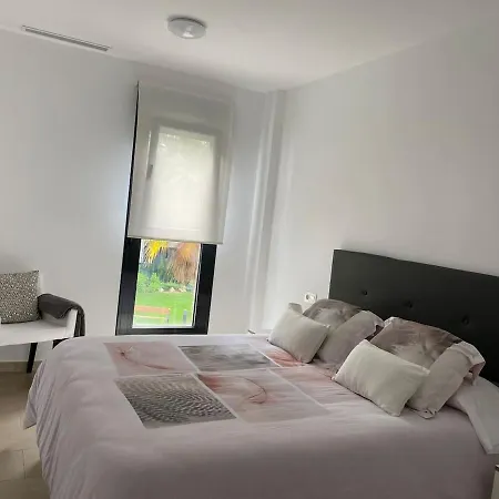 Apartamento Primera Linea De Playa Con Piscina Rota