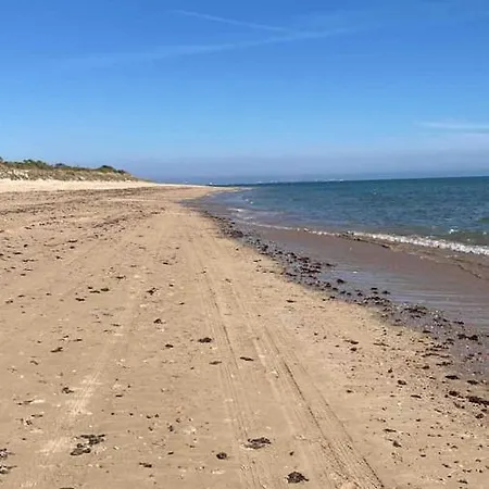 Apartamento Primera Linea De Playa Con Piscina Rota