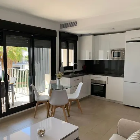 Apartamento Primera Linea De Playa Con Piscina